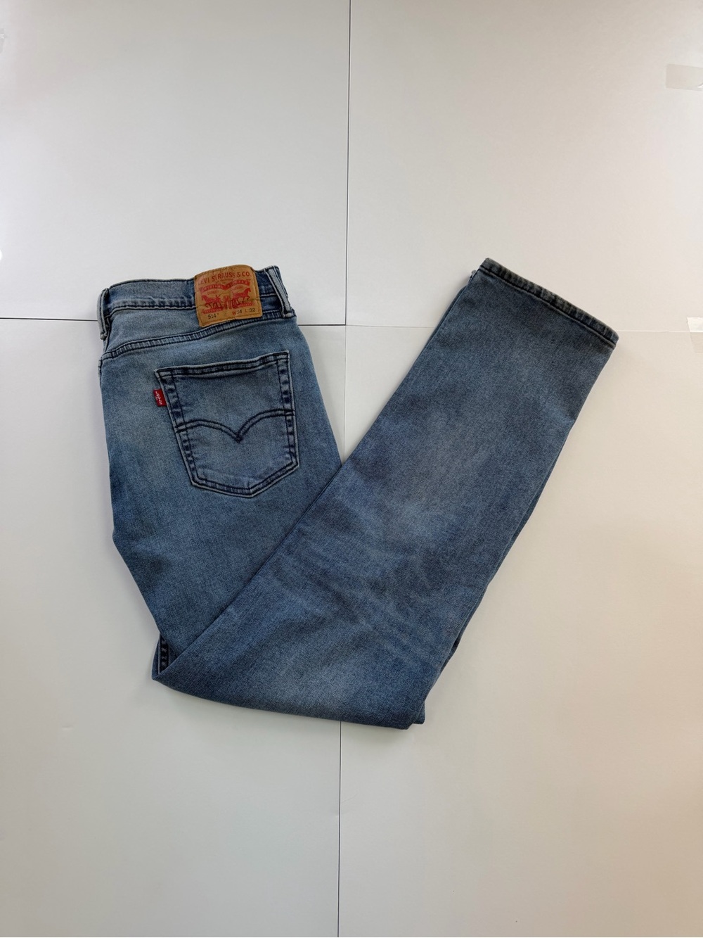 Levi's Men's Light Blue Straight Leg Jeans